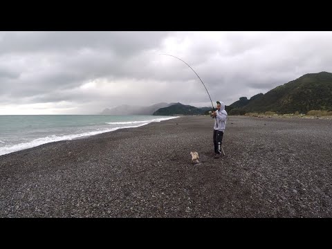 Land Based Fishing NZ "Bite Time Off The Beach"S.1 Ep.10 ONLANDERS FISHING