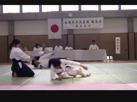 ＳHＩＫＯＫＵ　ＨＯＮＢＵ　「女子護身術」women’s self-defense, Kinko type