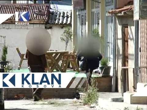 download lagu mp3 mp4 Bota Sot Kronika Zeze, download lagu Bota Sot Kronika Zeze gratis, unduh video klip Bota Sot Kronika Zeze