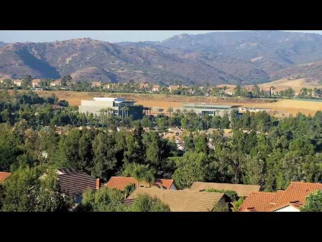 Santiago Canyon College vidéo #1