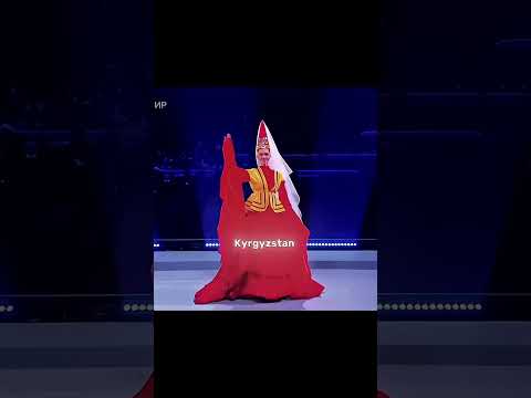 Putin's Reaction When the Russian Singer Comes In... 😱😱 #putin #russia #shorts #funny