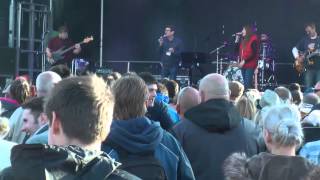 Paul Heaton (of Beautiful South) - Blackbird on the Wire - at Mosborough Music Festival 2013