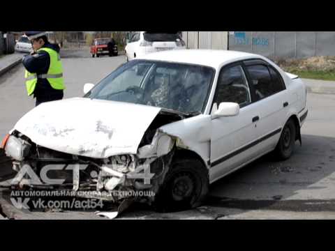 Тройное ДТП на Кирова \ Кузбасской