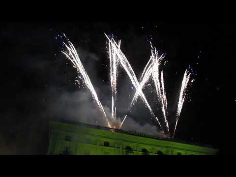 Spettacolo piromusicale Prima del Teatro Carlo Felice Piazza De Ferrari Genova 19 OTT 2017
