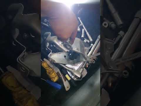 1.4 1.6 and 1.8 Opel Corsa C clutch master replacement and clutch padel reinforcement