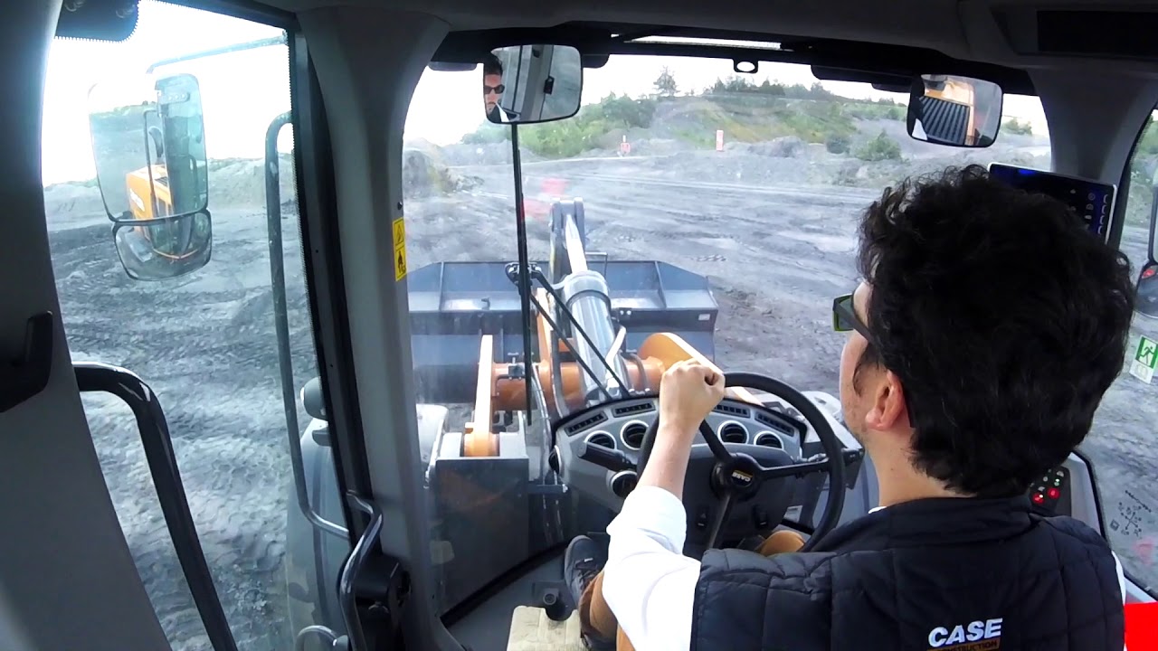 Operating a CASE 721Gxr wheel Loader! | Diggers and Dozers HD