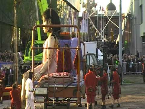 Sea Odyssey Giant Spectacular: Day 1 - Little Girl Giant Goes to Sleep