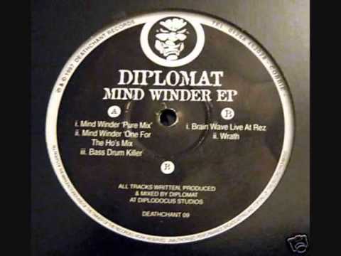 Death Chant 09 - Diplomat - Mind Winder EP - b1 - Brainwave live at Rez 1997.wmv