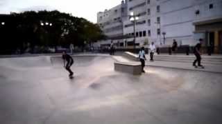 preview picture of video 'Piet does a clean line  at Fanling Skatepark, Hong Kong'