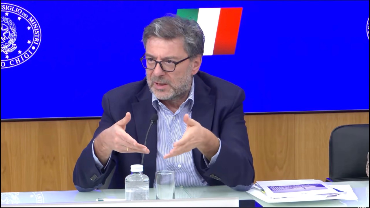 MANOVRA, GIORGETTI: “DEFICIT AL 3,5%. 14 MILIARDI DI FLESSIBILITÀ NEL '27 E NEL '28”