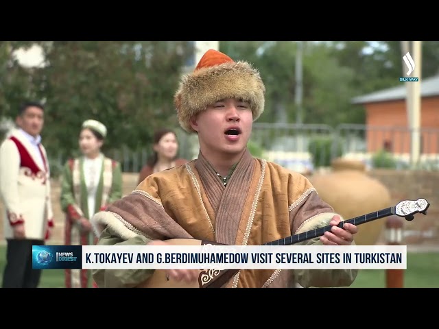 Kazakistan Devlet başkanı ve Türkmenistan Halk Maslahati Başkanı Hoca Ahmed Yesevi türbesini ziyaret ettiler