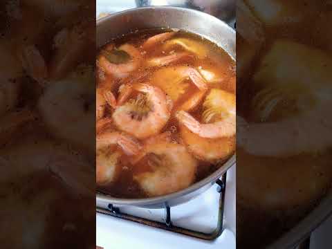 Boiled shrimp. When are they cooked enough?
