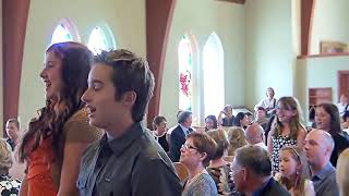 Flash Mob - Sing &quot;Chapel of Love&quot; at a Wedding Ceremony (HD) 🎵💃🏽