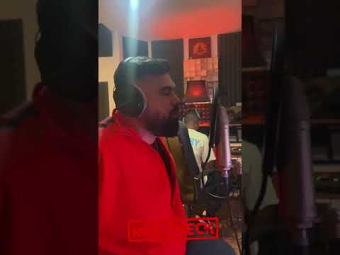 SUMMER CEM testet seinen neuen Song im Club & alle rasten aus #Shorts