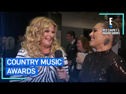 Trisha Yearwood in Shock Over Hubby Garth Brooks' 7th Entertainer Win | E! Red Carpet & Award Shows