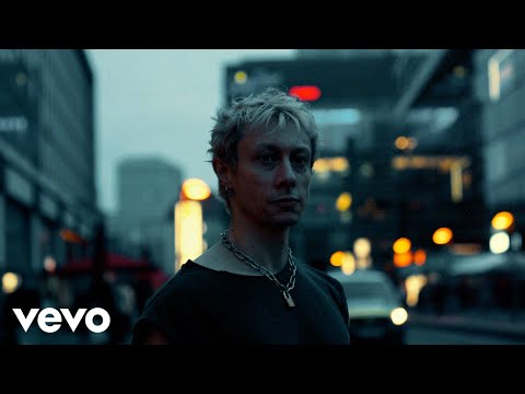 Cachorro López, Julieta Venegas, Trueno - Tristeza de la Ciudad (Official Video)