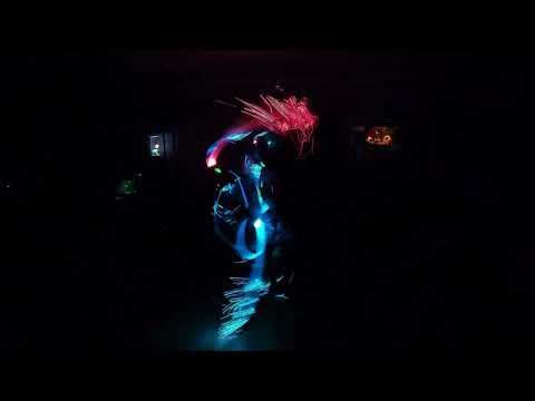 Trippy Dual Whip 4k LIVE- Isolated by Chiasm