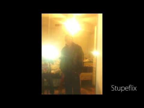 Lay Phyu song with Van Van