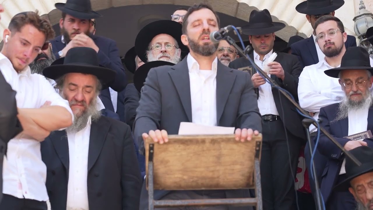 LE FILS DU RAV CHAYA, Itamar, Pleure Son Père