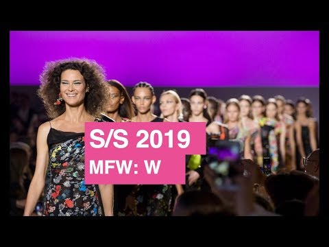 Versace Spring/Summer 2019 Women's Runway Show | Global Fashion News