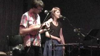 The Heavy Boxes - Think of Rain (Margo Guryan cover)