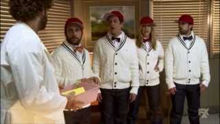 It&#39;s Always Sunny - The Gang sings &quot;Motown Philly&quot; by Boyz II Men