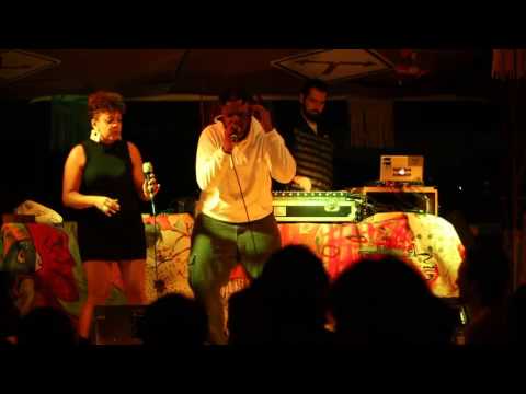 Dubdubom (live) Feat. Monkey Jhayam & Layla no Galpão Busca Vida