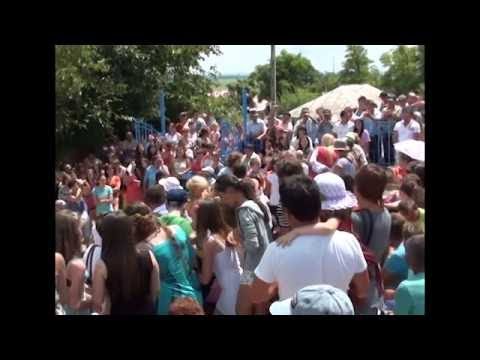 LUNCA BANULUI-Vaslui-spectacol Lorenna (politistul)