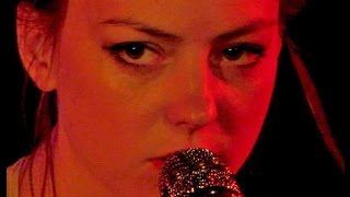 ANGEL OLSEN - WHITE FIRE -AN CLUB LIVE , ATHENS, GREECE,(15 SEP 2015)