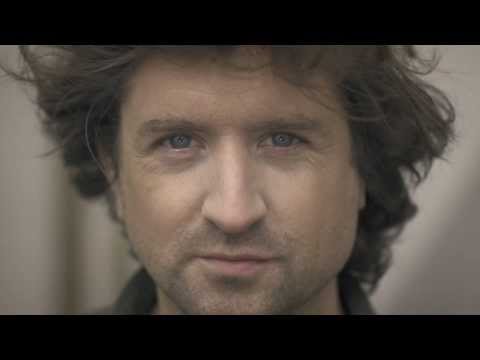 TOM HELSEN feat. ELLIE ROSEWOOD I can't fall in love if it doesn't feel right