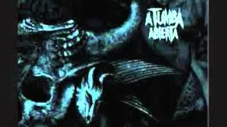 A TUMBA ABIERTA   A TUMBA ABIERTA