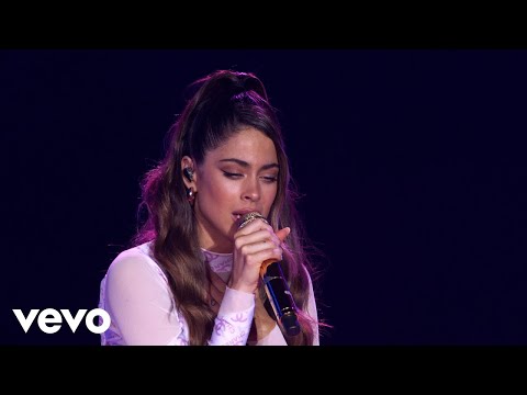 TINI - Acércate (TINI TINI TINI Live)