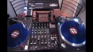 Video thumbnail for Turntable SHOWDOWN: Technics 1200 vs Numark TTX by Eklipse Productions