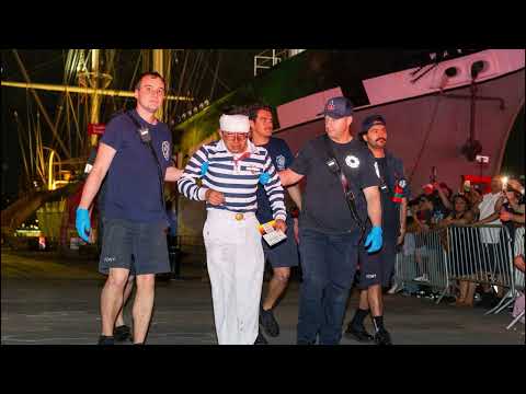 Mexican Navy Sailing Ship Crashes Into Brooklyn Bridge, Killing 2