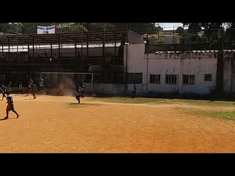 Linda defesa após cobrança de falta | avarzea.com.br