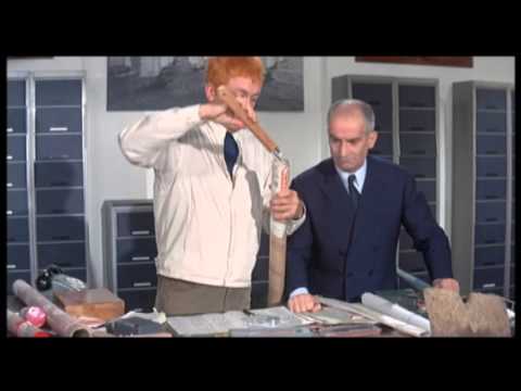 LE PETIT BAIGNEUR   " foutez moi le camp !!!" (  Méga clash patron salarié à 0:32  )