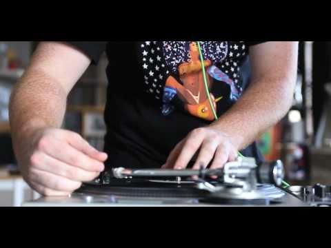 Skratch Bastid - the making of 'Pink Floyd meets P-Funk' - "Another Brick in the Wall/Flashlight"