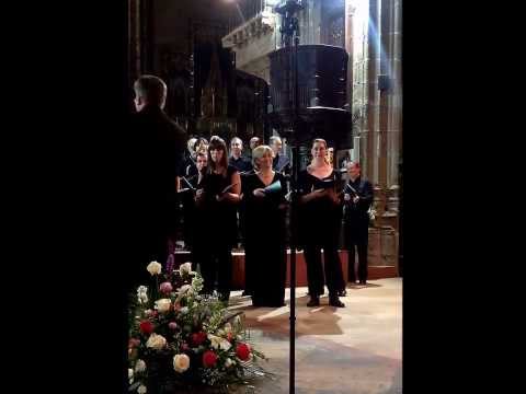 Magnificat primi toni a 8 (Tomás Luis de Victoria) with Peter Phillips singing
