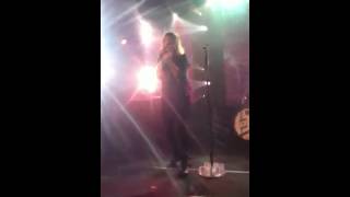 Trattengo il fiato - Emma @ Radio Italia Live 11.12.13