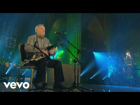 Liam O'Flynn - Water Under the Keel (In Concert at Armagh Cathedral)