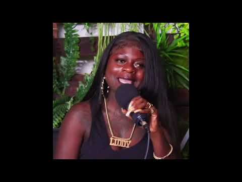 Liddy Mechelle @liddymechelle