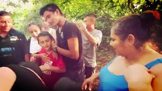 Don Pollo le canta: te quiero asi a gladis el salvador 4k