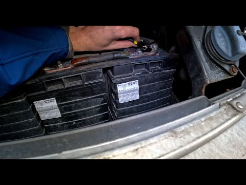 How to disconnect a battery on Freightliner Cascadia (or any other truck)