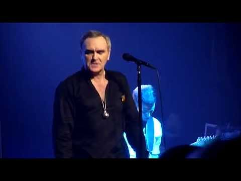 Morrissey - Kiss Me A Lot -- Live At AB Brussel 28-09-2015