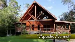 preview picture of video 'Apache Sunset Bluff Mountain Cabin near Pigeon Forge - Cabins USA 2013'