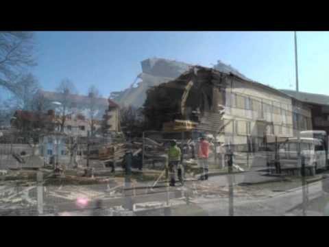 Gamla kommunalhuset på Alnö rivs.avi