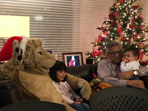 Kitwana's 2016 Christmas Fursuiting Joy for Kids!