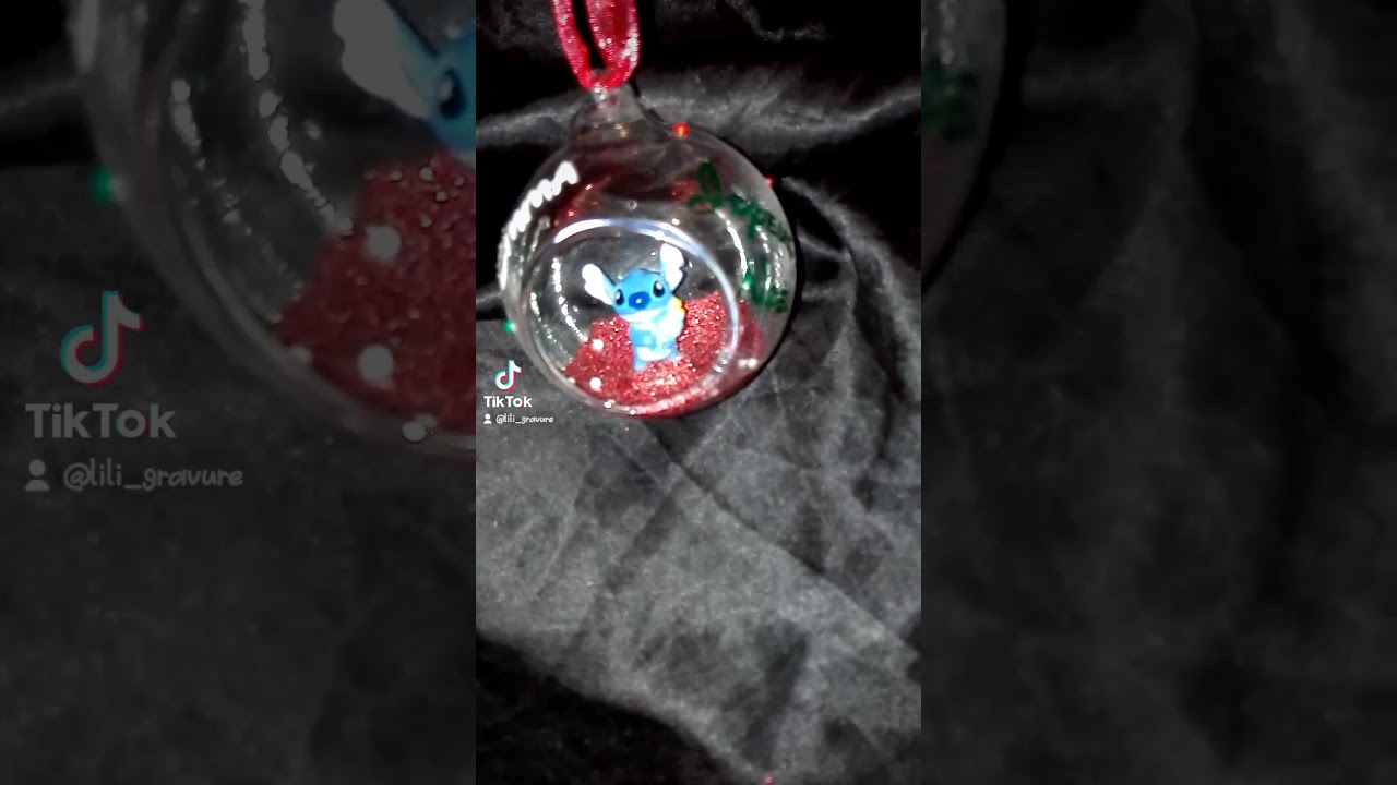 boule de Noël en verre personnalisée