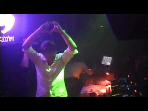 Armin Van Buuren - Live from Club Air in Birmingham, UK (ASOT 400) 18-04-2009 5/13