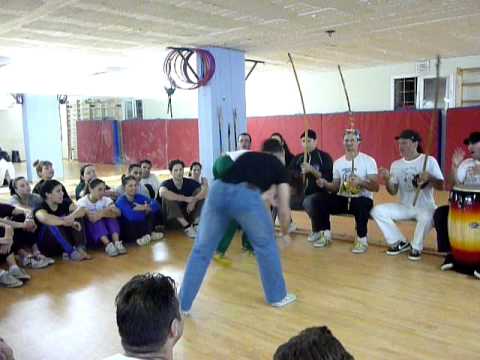 Arrodeia O Mar Três Vezes